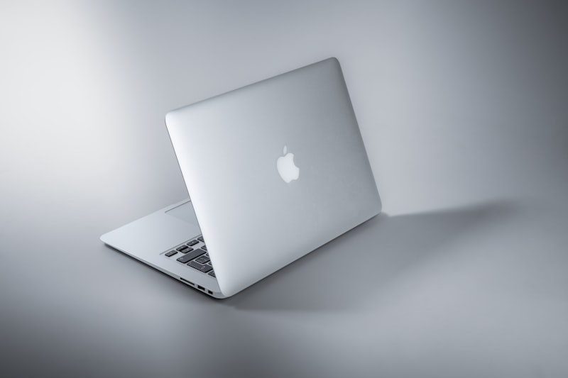 iMac — замена комплектующих и чистка